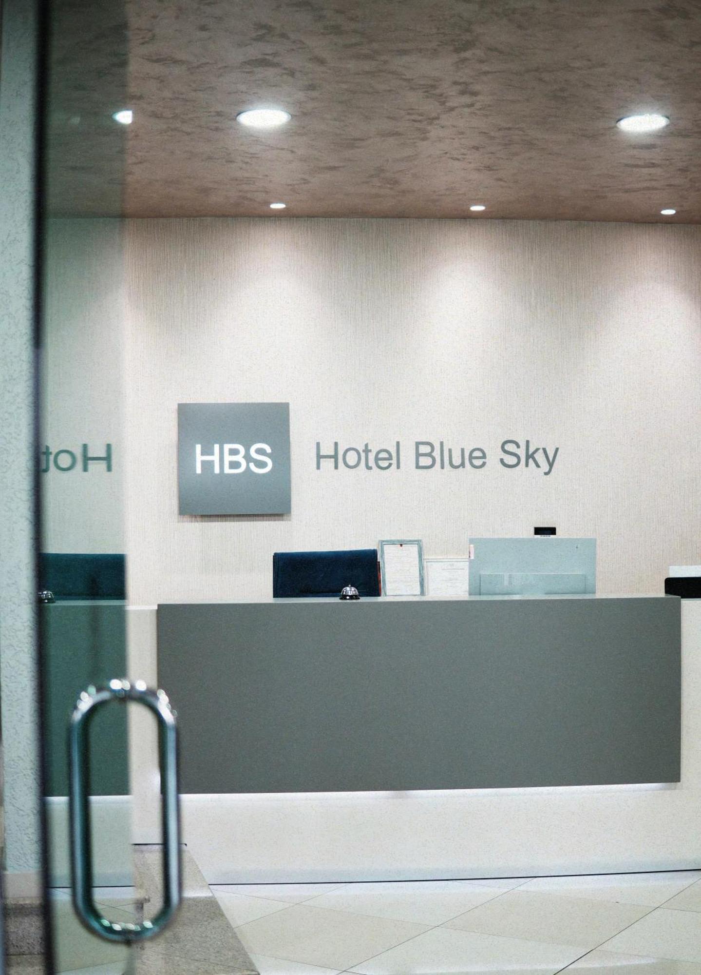 Hotel Blue Sky Саранда Екстер'єр фото